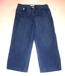 Women's Christopher & Banks Stretch Mid-Rise Blue Denim Capris 4 - Picture 1 of 2