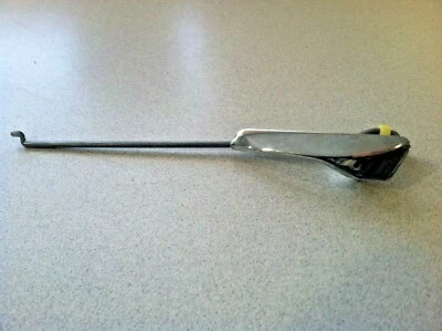 1997-2000 MERCEDES-BENZ C230 C280 W202 ~ ЛЕВЫЙ РЫЧАГ РУЧКИ ЗАДНЕЙ ДВЕРИ ~ OEM  - Изображение 1 из 4