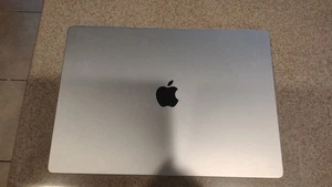 Apple MacBook Pro 16" (1TB SSD, M1 Max, 32GB) Laptop - Silber - MK1H3LL/A... - Bild 1 von 2