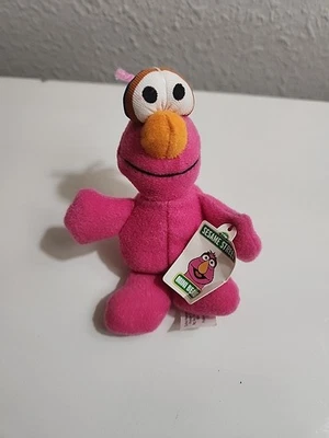 芝麻街 Elmo 豆袋 9 英寸毛绒玩具 Tyco 1997 全新 — 第 1/4 张图片