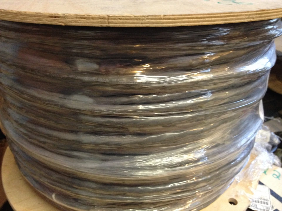 Cable Belden 8748 060100 9 pares 22 AWG cable PVC 100 FT Foto 1 de 1