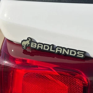 Badlands Galloping Wilde Horse Car Engraved Acrylic Fender Car Badge Emblem 4x4 - Picture 1 of 8