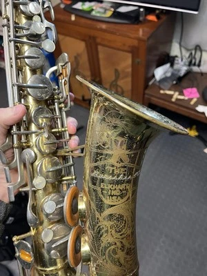 1955 Buescher ‘Top Hat And Cane’ 400 Alto Saxophone - Image 1 of 4