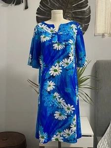 Floral Print Blue Dress with Short Sleeves - Picture 1 of 6