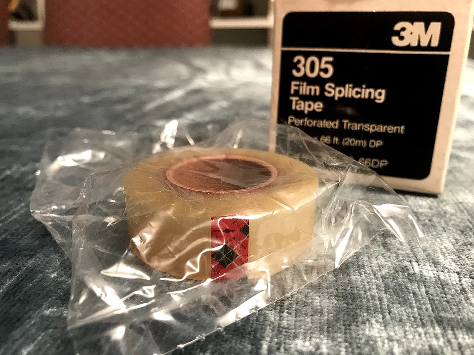 16mm FILM SPLICING TAPE, TRANSPARENT 3M 305 16-66 N.O.S. 66 FOOT LONG ROLL CLEAR - Image 1 of 4