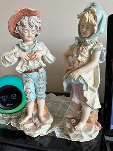 PAIR ANTIQUE ITALIAN CAPODIMONTE HEAVY BISQUE FIGURES OF KIDS COLLECTING BERRIES - Picture 1 of 16