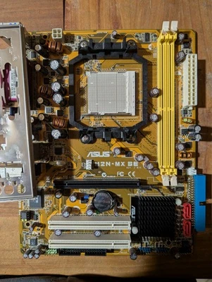 scheda madre ASUS M2N-MX SE - Immagine 1 di 2