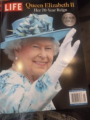 Queen Elizabeth Ii Her 70 Year Reign Life Magazine 2022 Platinum Jubilee Edition • 15$