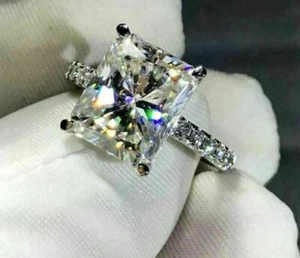 Anillo de compromiso de 2,79 quilates de diamante blanco radiante simulado de... - Imagen 1 de 4