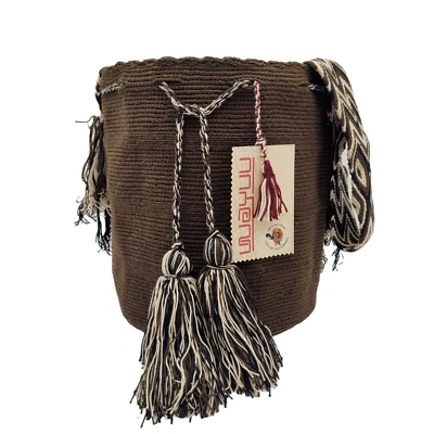 NUEVO CON ETIQUETAS 🔥 Bolso Mochila Wayuu Grande Colombiano Hecho a Mano Sólido Informal Calidad Superior MARRÓN Foto 1 de 4