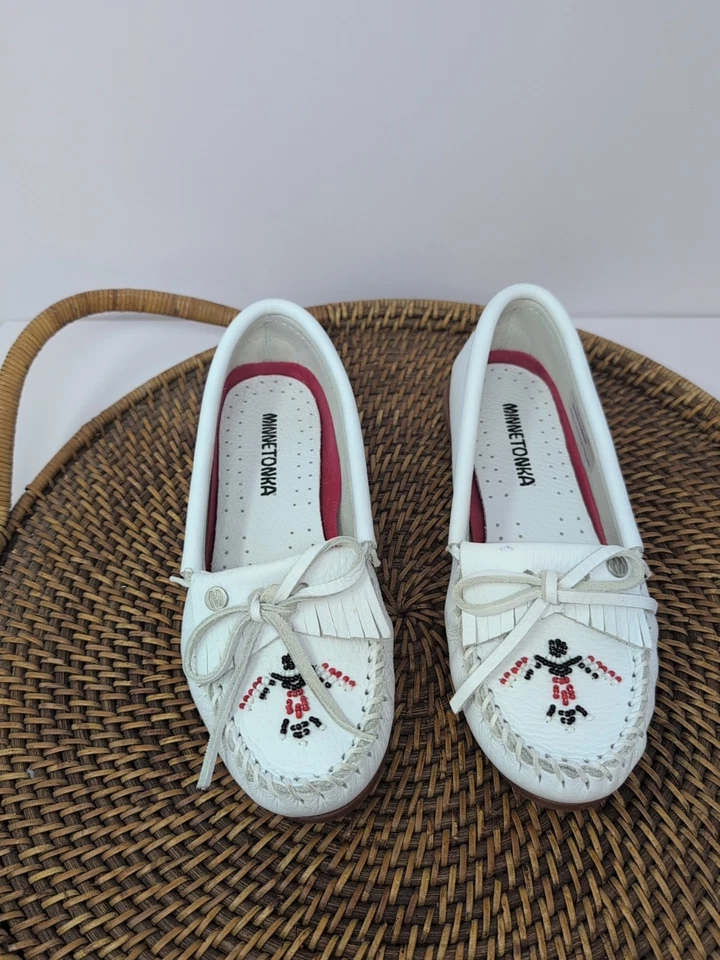 Mocasín Minnetonka Thunderbird Animikii tamaño plano 6,5 usado en excelente estado Foto 1 de 4