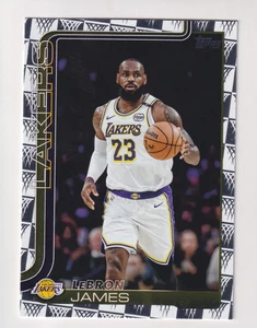 2025-26 Topps TIP OFF PARALLEL #150 LeBRON JAMES Los Angeles Lakers - Bild 1 von 2