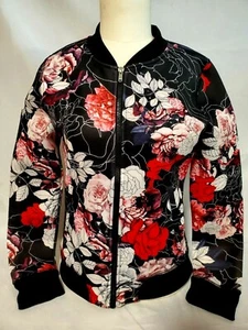 BEBE Sport Damenjacke Größe S rosa & rot Blumenmuster mit schwarzem Reißverschluss leicht - Bild 1 von 7