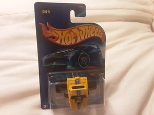 2004 Collectible Hot Wheels First Editions 45/100 - Picture 1 of 3