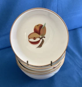 Royal Worcester Evesham Gold ~ Rice/Noodle Bowl ~ 5.25" x 4. - Picture 1 of 9