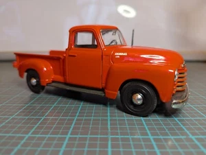1950 CHEVROLET 3100 Pick-Up Truck 1:25 MAISTO Die-cast Model Car Red - Picture 1 of 24