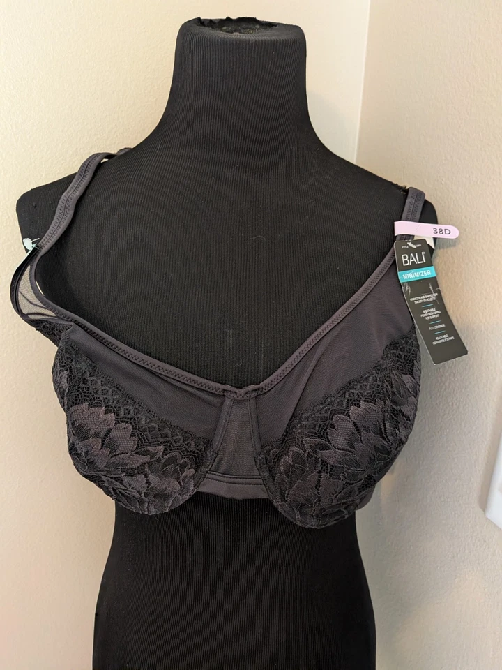 Bali 38D Lightweight Lace Smooth Silhouette Minimizer Black Bra