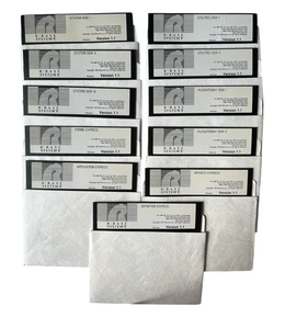 5.25" Floppy Disk R BASE SYSTEM V Version 1.1 for IBM PC, XT, AT 1987 Microrim - Afbeelding 1 van 1