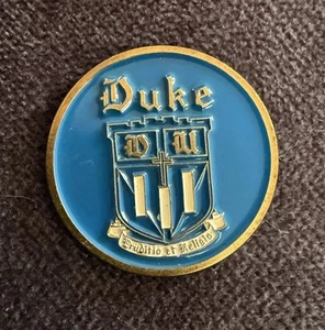 RARE Vintage Duke Blue Devils Golf Ball Marker 80’s New Old Stock - Bild 1 von 2