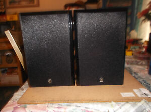 YAMAHA NX-E300 BOOKSHELF SPEAKER BOXES WITH GRILLES (BLACK LACQUER )