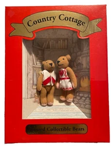 Commonwealth Country Cottage 3" Plush Bear Valentine Set Boxed New - Picture 1 of 5