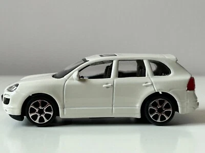 Porsche Cayenne Turbo Alemania Coche Deportivo Modelo Diecast Blanco Escala 1:43 Bburago Foto 1 de 4