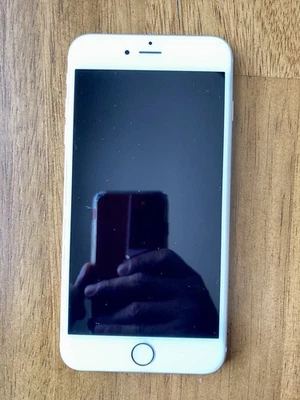 Apple iPhone 6s Plus - 128 GB - Gold (Unlocked) - Excellent Condition - Image 1 of 4