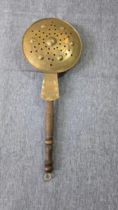 Calentador de cama vintage de cobre con mango de madera y detalles de latón - Imagen 1 de 9