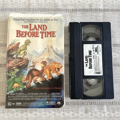 The Land Before Time VHS 1996 MCA Universal Clamshell Family Movie Rated G - Image 1 of 4