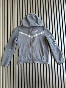 Nike Youth XL Tech - Picture 1 of 5