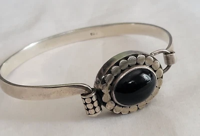 Ladies Sterling Silver Bangle Bracelet w/Black Semi-Precious Stone Onyx? 7" - Image 1 of 4