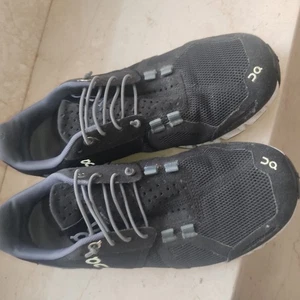 On Cloud Swiss Engineering Sportschuhe/ Joggingschuhe Gr. 38 - Bild 1 von 15