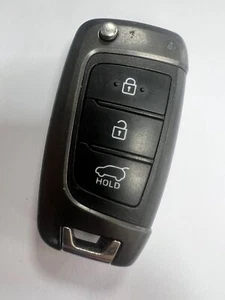 GENUINE HYUNDAI 3 BUTTON REMOTE FLIP KEY FOB TESTED & WORKING OKA-450T !! - Picture 1 of 3