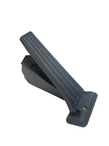 2012 - 2018 BMW 328I 330I F30 GAS PEDAL THROTTLE ACCELERATOR SENSOR OEM - Picture 1 of 8