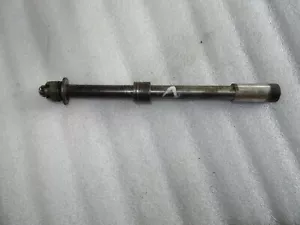 E. Yamaha XJ 750 Seca M11 Front Axle Wheel Axle Front Wheel Axle - Picture 1 of 2