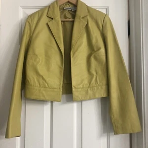 Vintage Newportnews Women’s Sz 6 Genuine 100% leather jacket Cropped Light Green - Picture 1 of 11