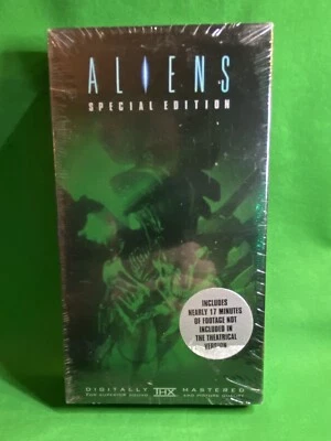 Aliens (VHS, 1999, 17 Extra Minutes) Rare ! Factory sealed! Blue Watermark - Image 1 of 3