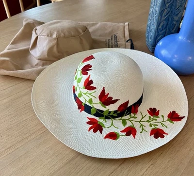 Genuine Vintage montecristi Sun Hat Made In Ecuador NEW unused MINT condition  - Image 1 of 4