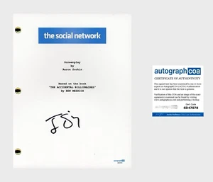 Jesse Eisenberg "The Social Network" signiertes Drehbuch Drehbuch ACOA - Bild 1 von 1