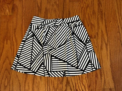 Title Nine Mujeres Pull On Pickleball Tenis Falda Corta con Pantalones Cortos XS Bolsillo Foto 1 de 4