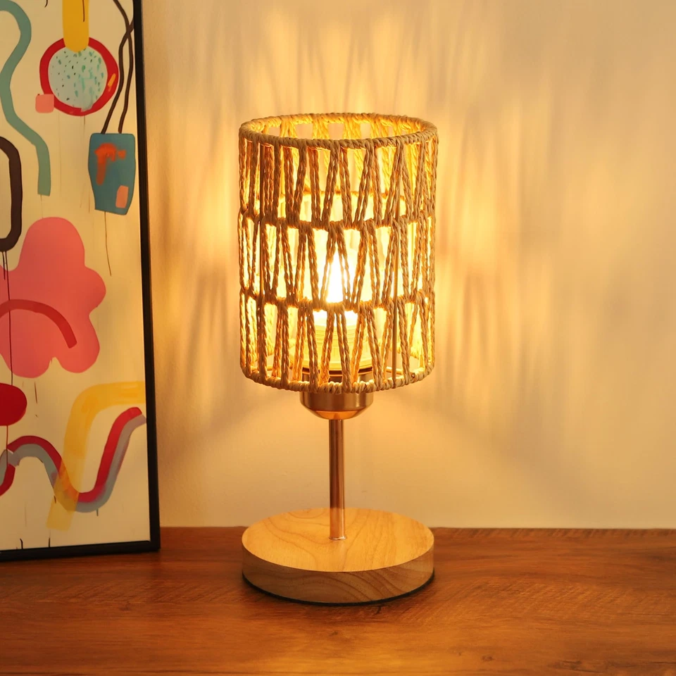 Lámpara de Mesa Boho Pequeña con Bombilla,Lámpara Rústica de Ratán para Dormitorio,Lámpara de Noche... Foto 1 de 4