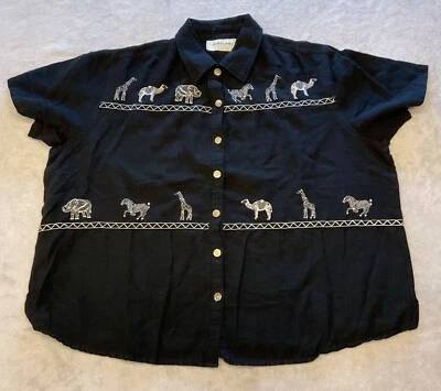 Blusa feminina Lemon Grass tamanho XL preta bordada animais manga curta com botões - Imagem 1 de 4