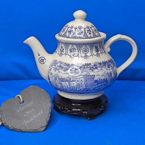 WINDSOR CASTLE * Large Blue and White TEAPOT * 1977 Queen's Silver Jubilee VGC - Picture 1 of 14