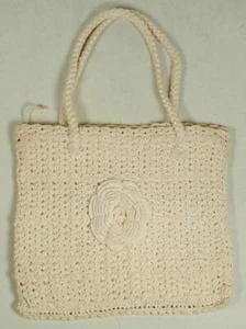 VINTAGE IVORY CROCHETED PURSE HANDBAG LINED ZIPPER HANDLES 6" X 7" - Picture 1 of 3