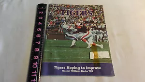 1981 "Inside The Auburn Tigers" magazine - Picture 1 of 1
