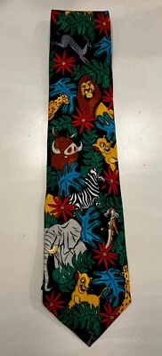 Gravata Vintage O Rei Leão Disney Store Simba, Timão e Pumba 100% Seda - Imagem 1 de 4