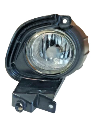 2004-08 Mazda RX-8 drivers side bumper mounted fog lamp; silver background - Image 1 of 4