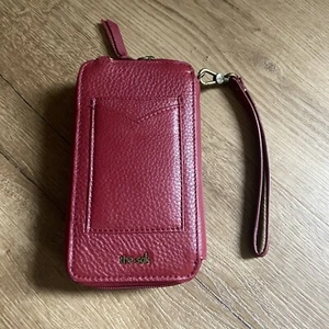 The Sak Smartphone Red Crossbody Wallet Women's Handbag 9 Card Slots Leather - Picture 1 of 9