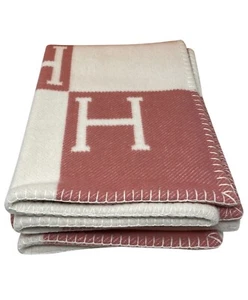 Hermes Avalon Rose Baby Blanket NEW - Picture 1 of 9