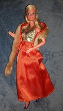 Vintage bellissima Barbie Superstar con raro abito stola scarpette e gioielli!